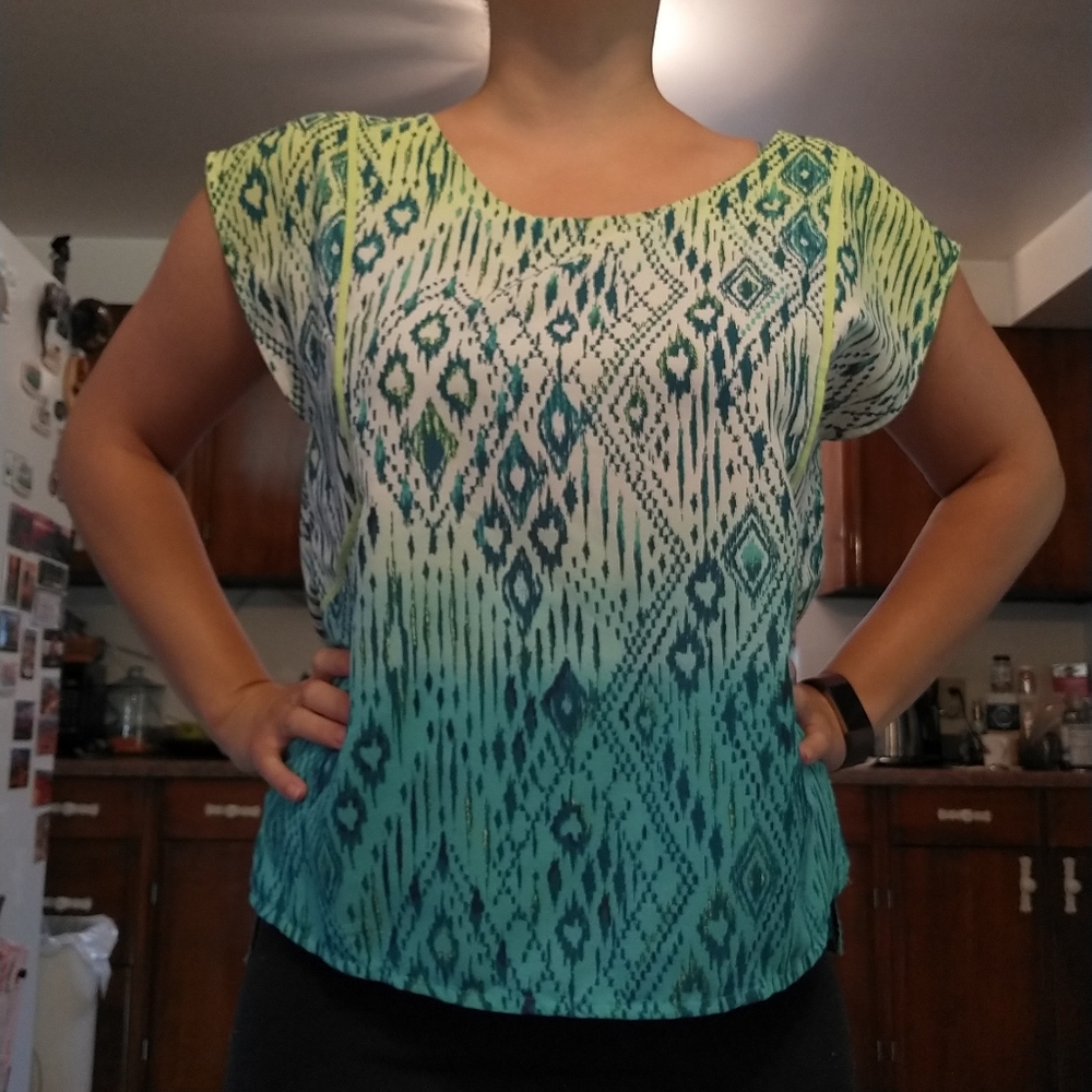 EUC American Eagle print top